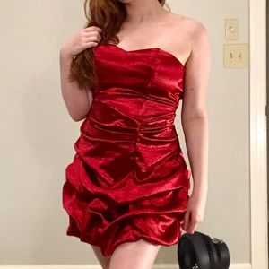 Sweetheart neckline prom dress